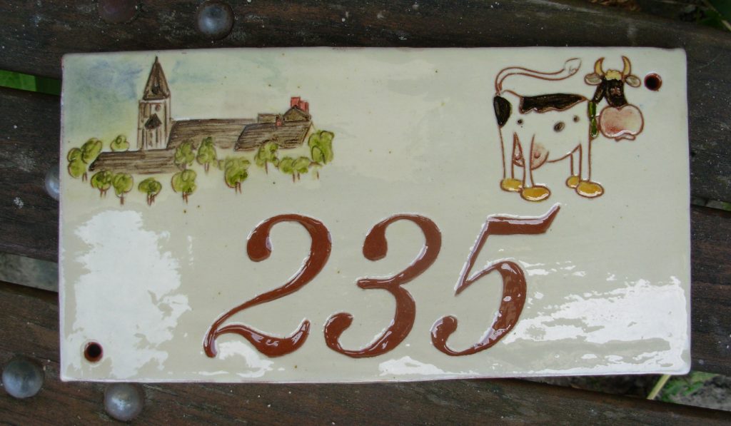 Plaque numéro de maison personnalisée avec nom en céramique